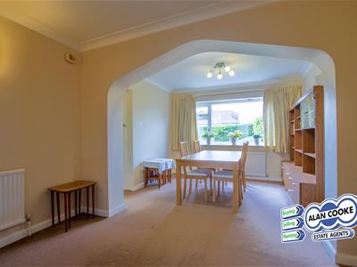 EXTENDED DINING ROOM